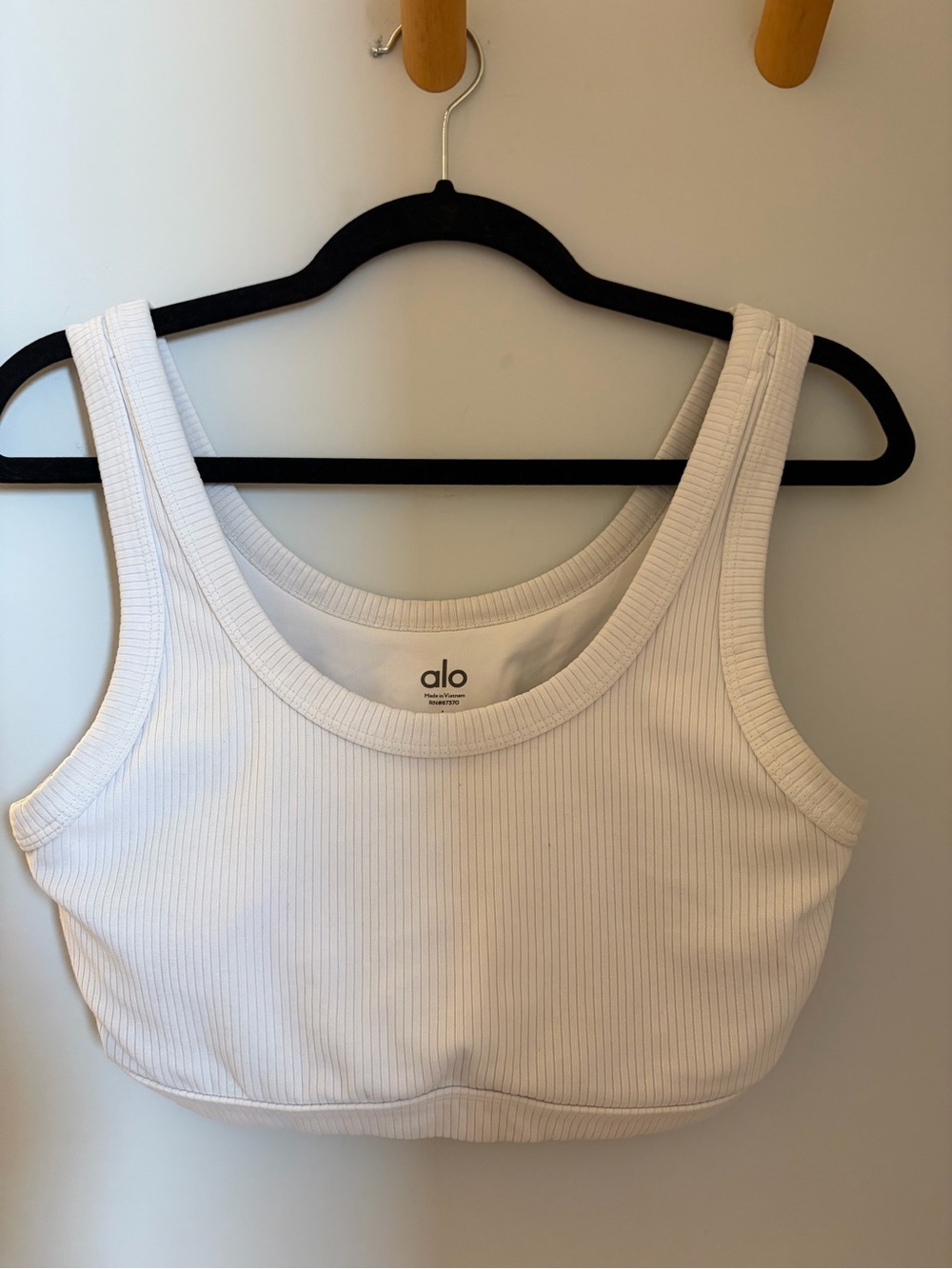 ALO Yoga White Ribbed Cropped Tank